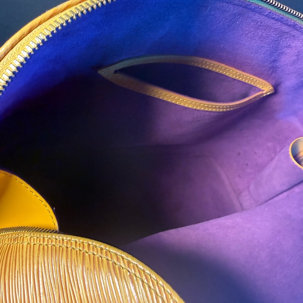 LOUIS VUITTON - ALMA EPI YELLOW with purple suede interior great condition!!! - Picture 8 of 13